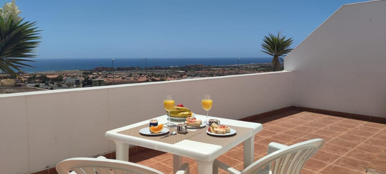 Vistas Al Mar En Caleta De Fuste Villa Luaran gambar
